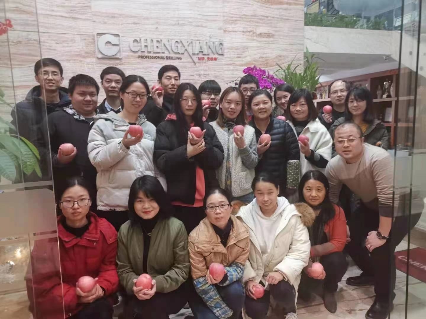 風勁帆滿圖新志，砥礪奮進正此時